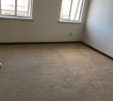 4th image of 4123 Division St #4123