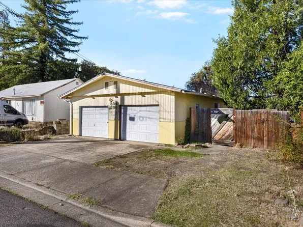 804 Humphrey St, Medford, OR 97501
