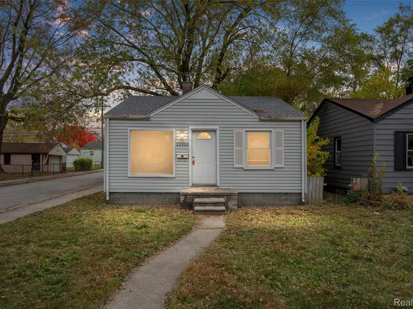 22705 Sharrow Ave, Warren, MI 48089