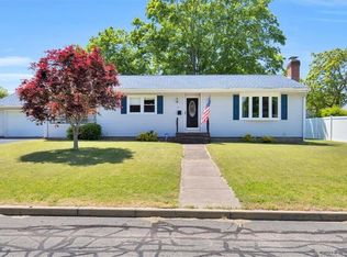 12 Schaller Rd, Manchester, CT 06042