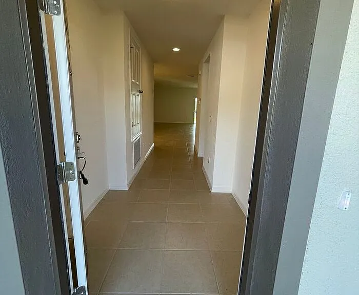 5566 Sabal Dr — Photo 6