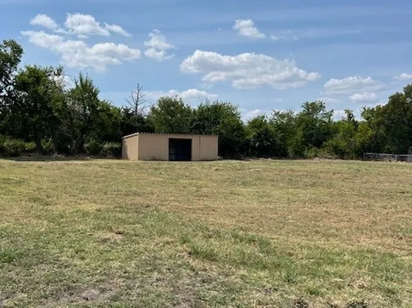 8006 State Highway 34, Ladonia, TX 75449