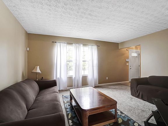 3rd image of 2808 Carifa Dr