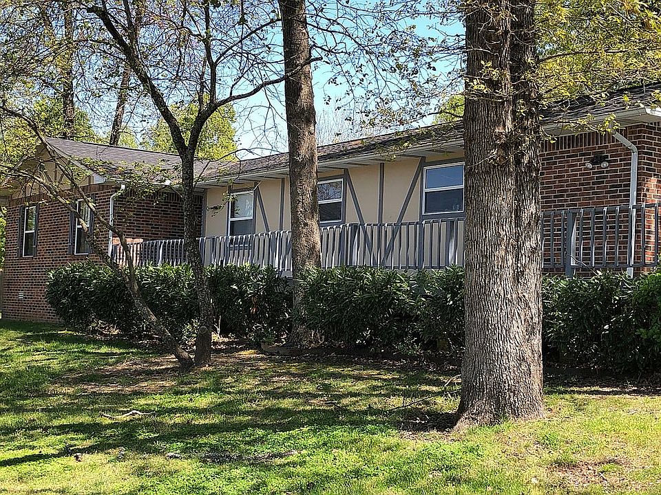 1st image of 109 N Kingswood Dr
