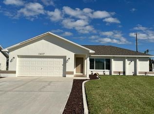 1417 SE 2nd Ter, Cape Coral, FL 33990