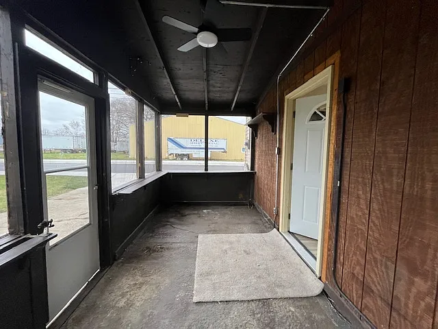 1301 E 6th St — Photo 18