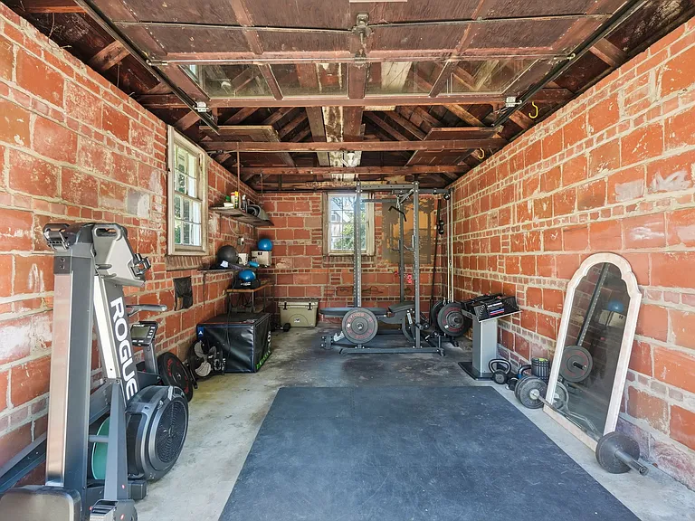 110 Stewart Ave — Photo 32