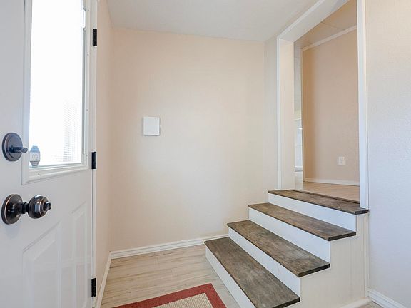 3rd image of 585 Highland Ave