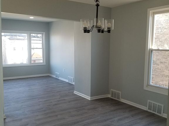 3rd image of 2530 N Tripp Ave #2