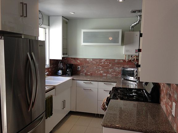 4th image of 1017 Euclid St APT 6