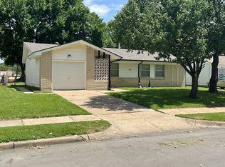 1709 Meadowcrest Dr, Garland, TX 75042