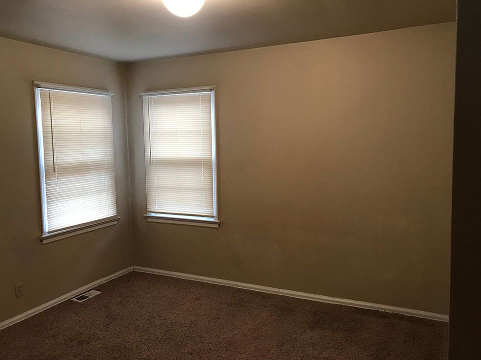 1st image of 1117 6th St W #1117