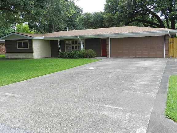 2nd image of 112 Sunny Ln