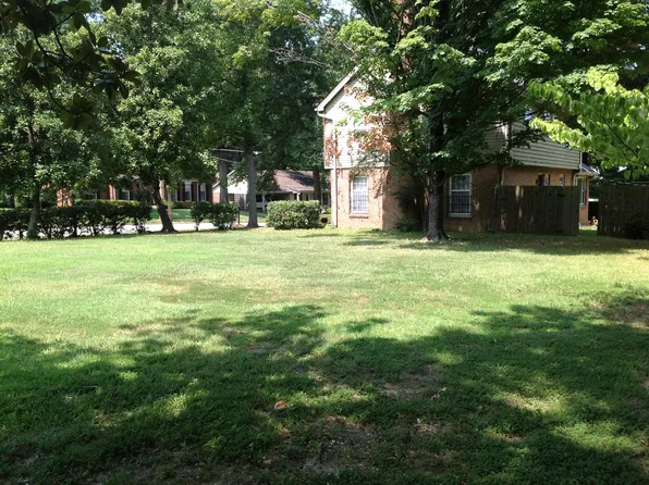 372 McElroy Rd, Memphis, TN 38120