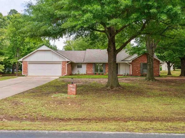 31 Yellow Brick Dr, Stillwater, OK 74074