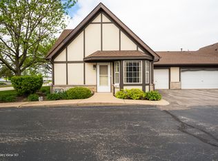 1880 Willow Circle Dr, Crest Hill, IL 60403