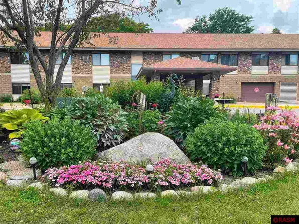 500 W Jackson St APT 103A, Saint Peter, MN 56082