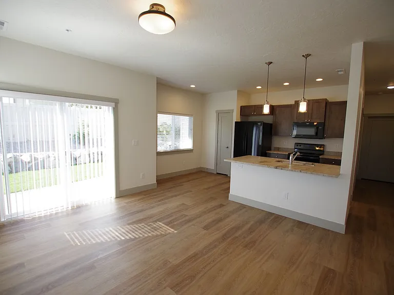 774 W Backpack Ln #102 — Photo 2