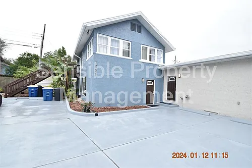 1254 Grove St #B Photo 1