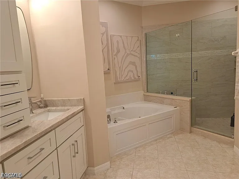 11100 Harbour Yacht Ct #44E — Photo 12