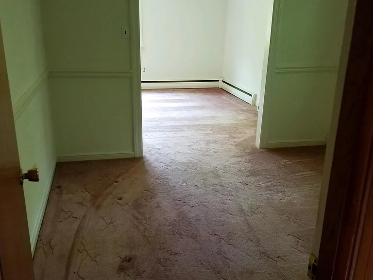 9077 Edgewater Cir — Photo 13