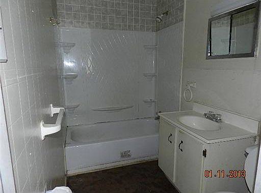 3rd image of 4514 Peach St