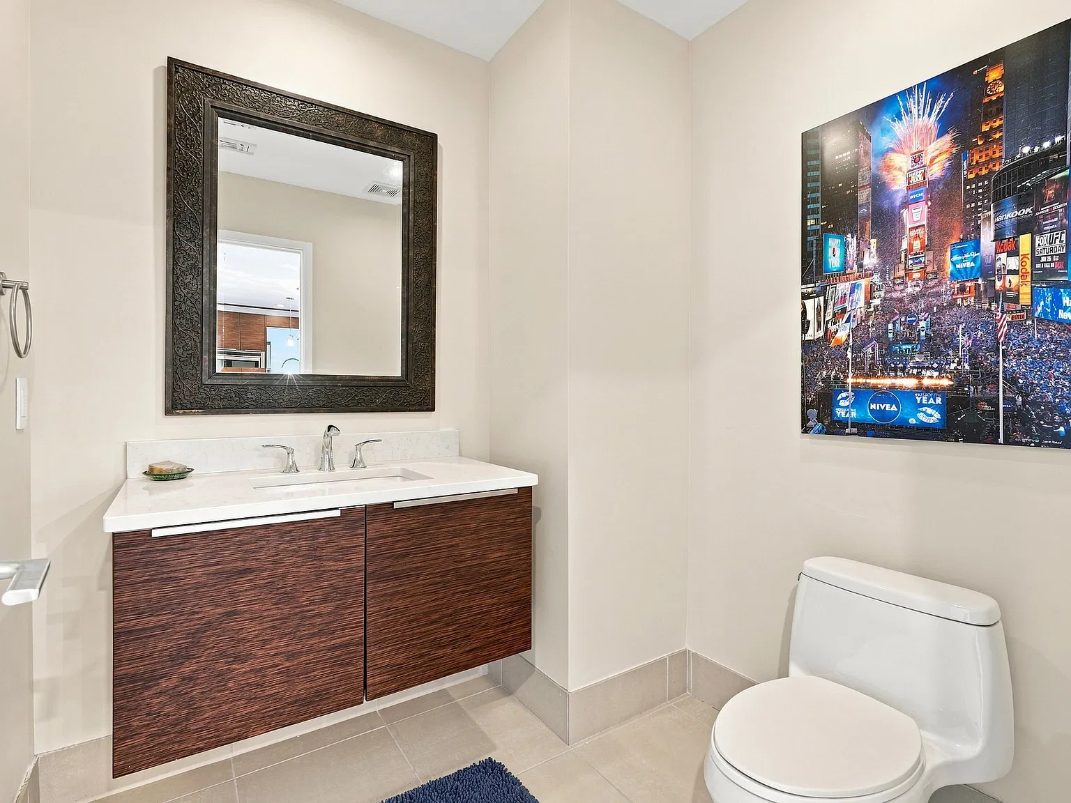 2 bed, 2.5 bath, 1442 sqft, $6,895 — Photo 4