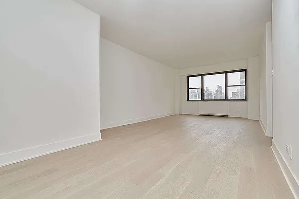 Rented by PocketBroker Inc | media 11