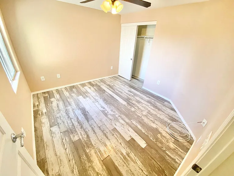 6868 Sky Pointe Dr #1035 — Photo 7