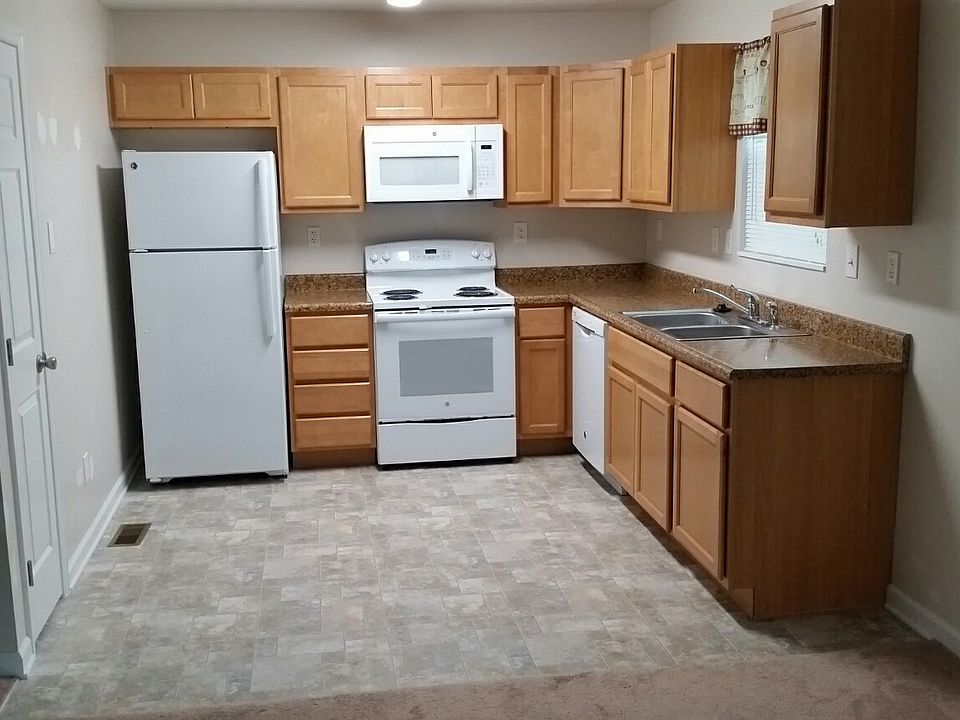 2nd image of 1602 Tamworth Cir
