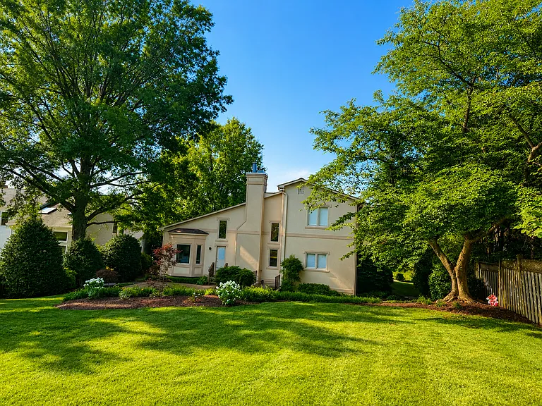 7204 Elizabeth Dr — Photo 21