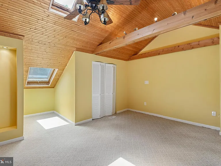 156 Eaton Dr — Photo 19