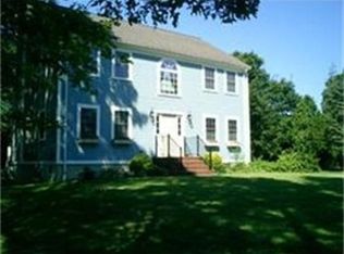420 Sconticut Neck Rd, Fairhaven, MA 02719