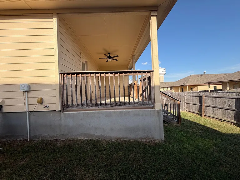 1143 Stanley Way — Photo 14