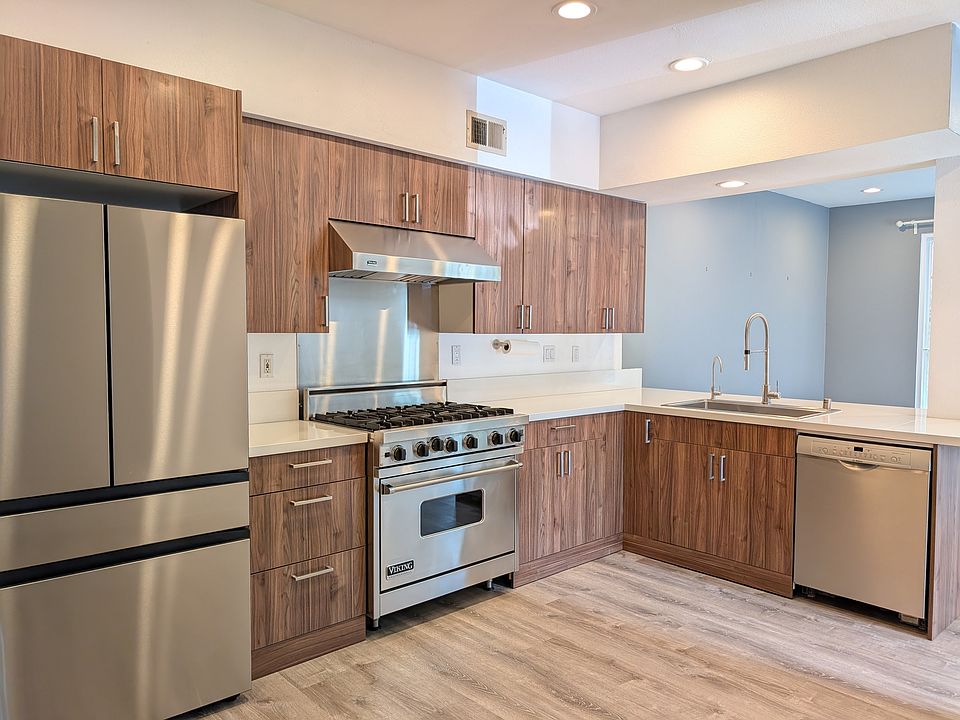 1st image of 3861 Creststone Pl