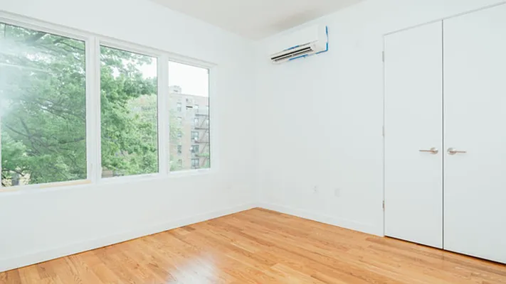 Rented by Nooklyn NYC LLC | media 6
