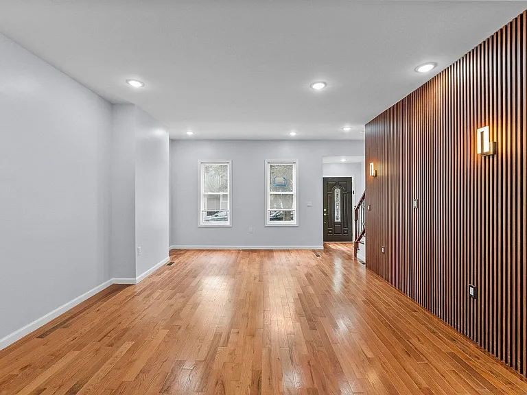 100 Atlantic St — Photo 7
