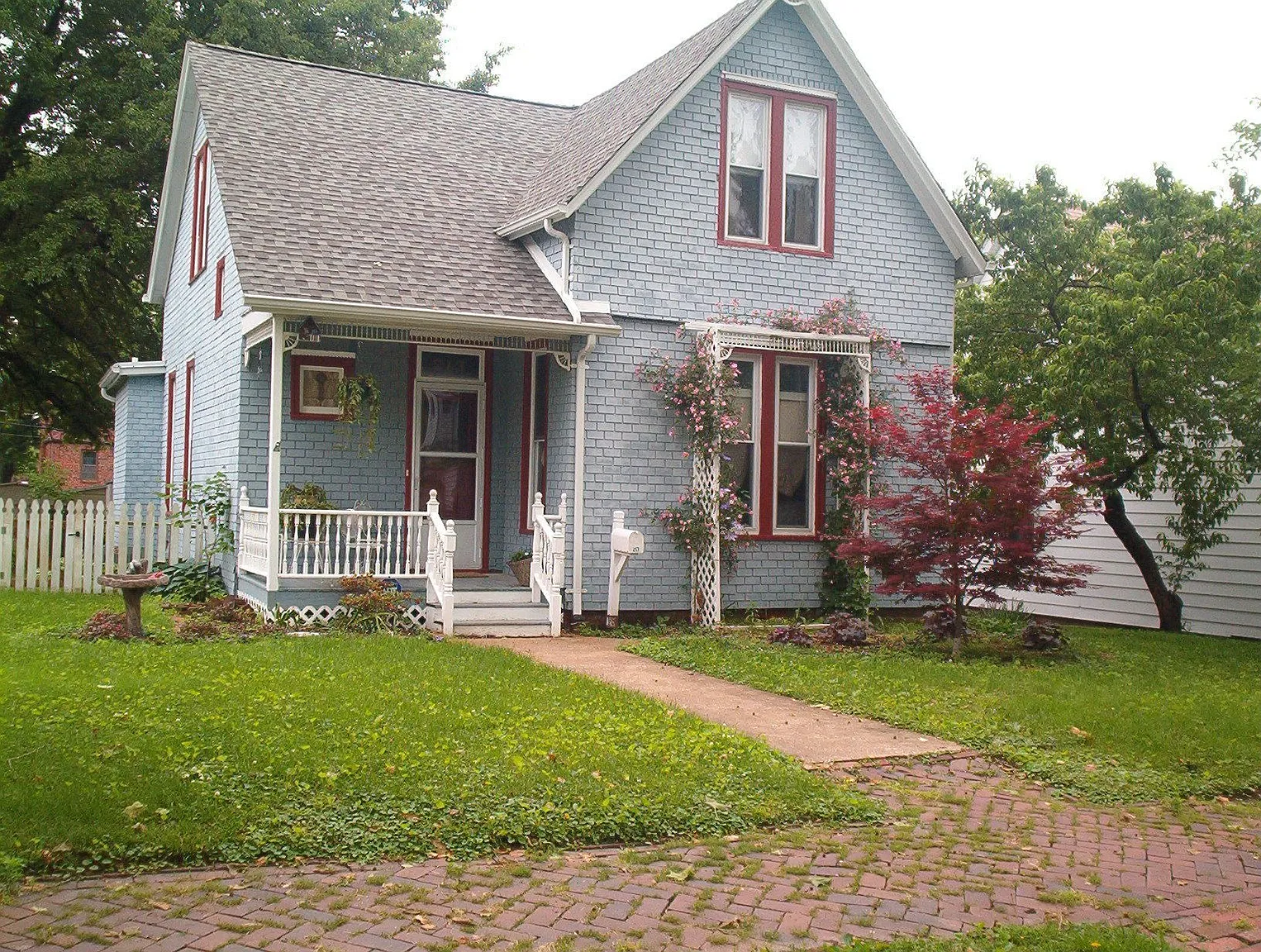 213 Portland Ave photo 1