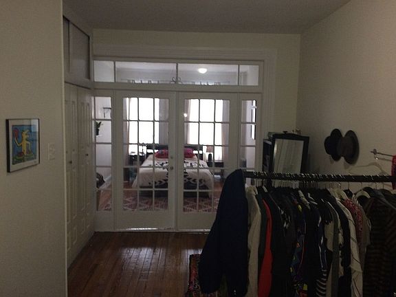 3rd image of 258 Irving Ave APT 2L