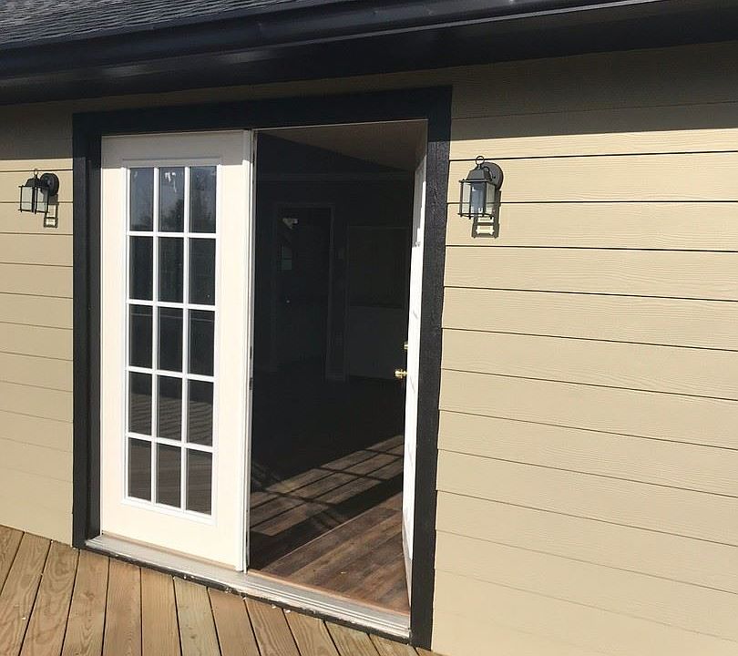 1st image of 255 Locust Creek Ln