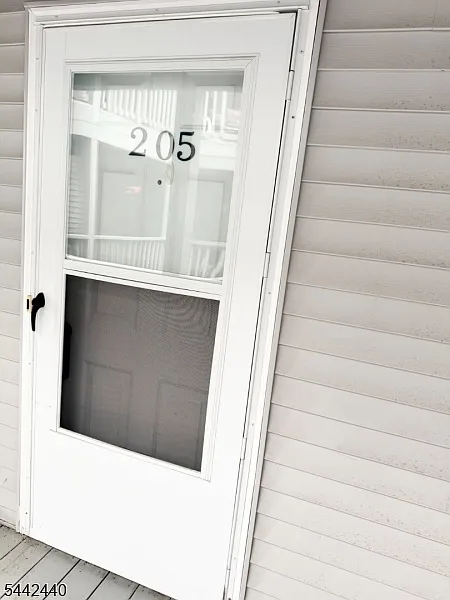1 bed, 1.0 bath, $1,995 — Photo 2