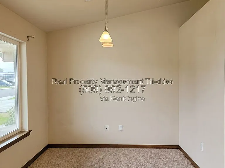 689 Tanglewood Dr #A — Photo 3