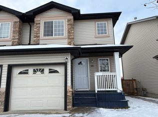58 E Adamson Ave, Red Deer, AB T4R3L2