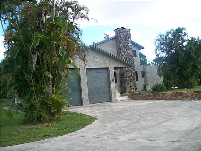 2nd image of 1520 SW Belgrave Ter