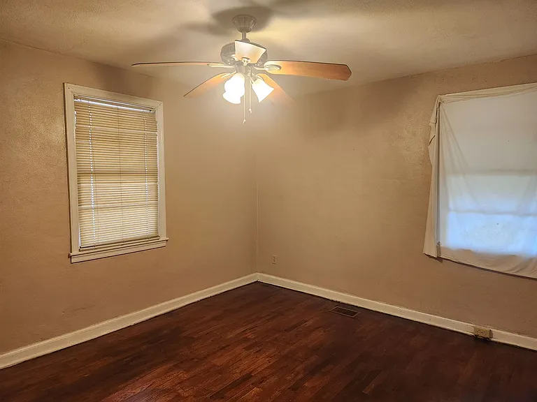 3128 Carver St — Photo 12