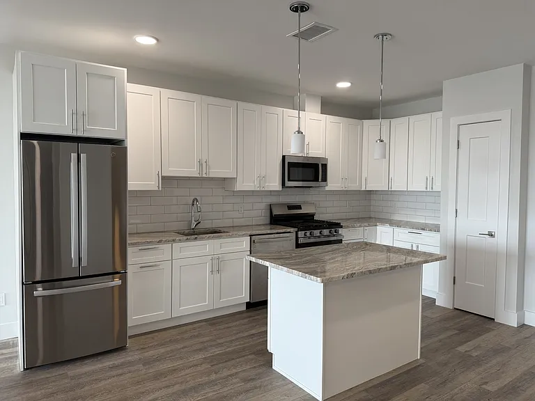 228 Park Ave #310 — Photo 2