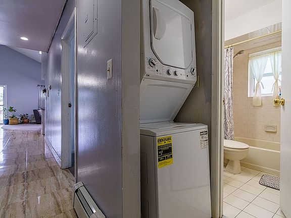 5th image of 972 E 88th St #207