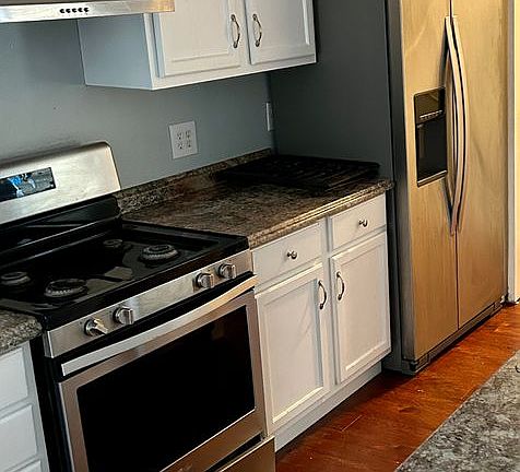 2nd image of 2842 Smithfield Rd
