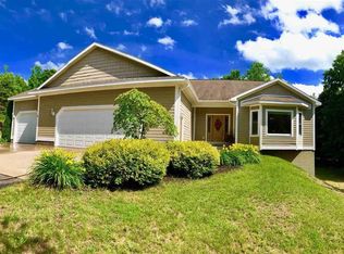 28 Farm Ln, Traverse City, MI 49696