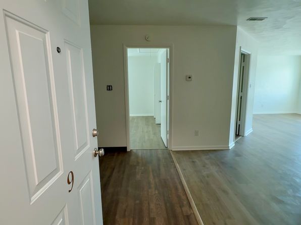 527 Broad Ave #9